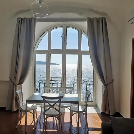 Apartment Dipintodiblu *