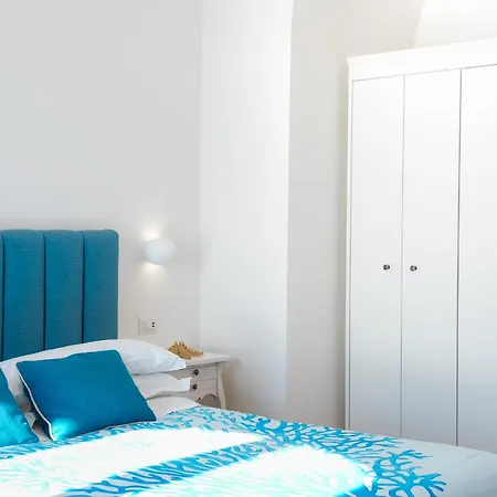 Dipintodiblu * מטה